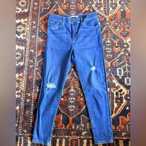 Levi's Classic Blue Ripped Skinny Jeans